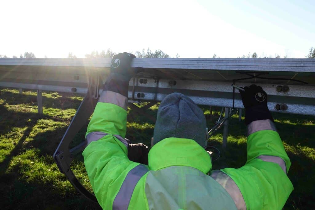 Inspection visuelle après orage de grêle sur centrale photovoltaïque